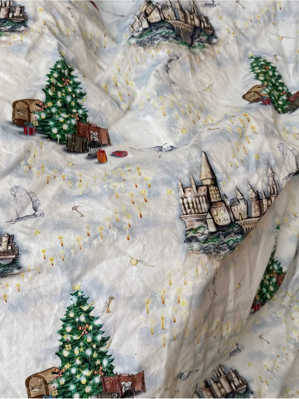 Pottery Barn Teen White Holiday Castle & Tree Throw with Gold Accents